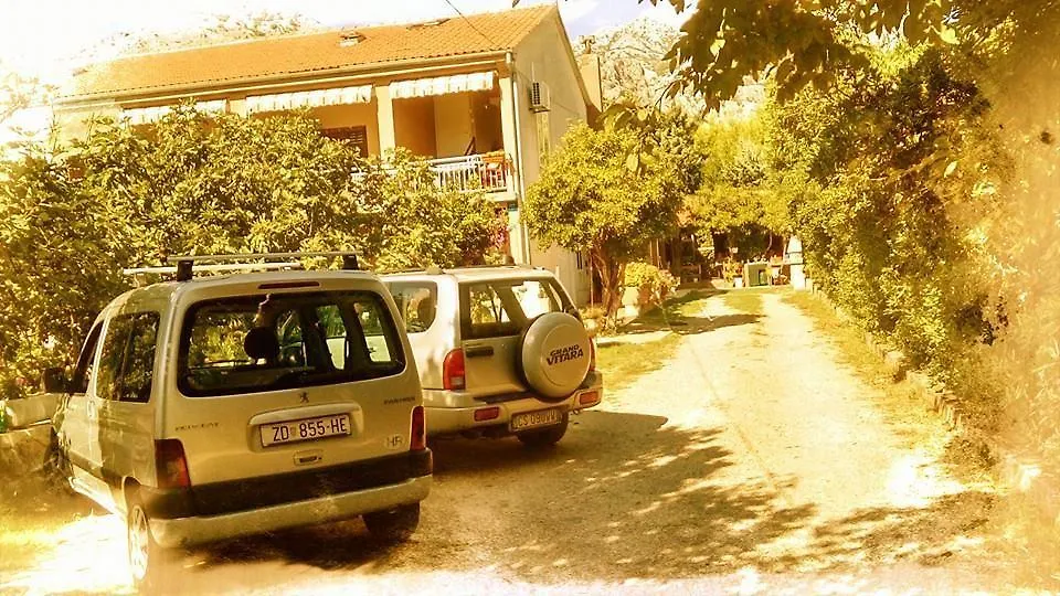 Apartments Lana Starigrad Paklenica