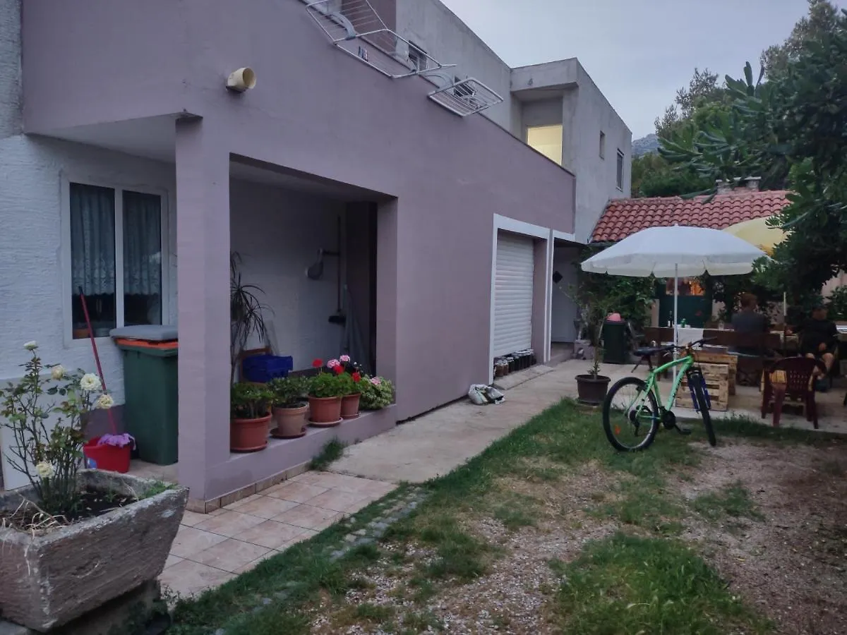 Apartments Lana Starigrad Paklenica