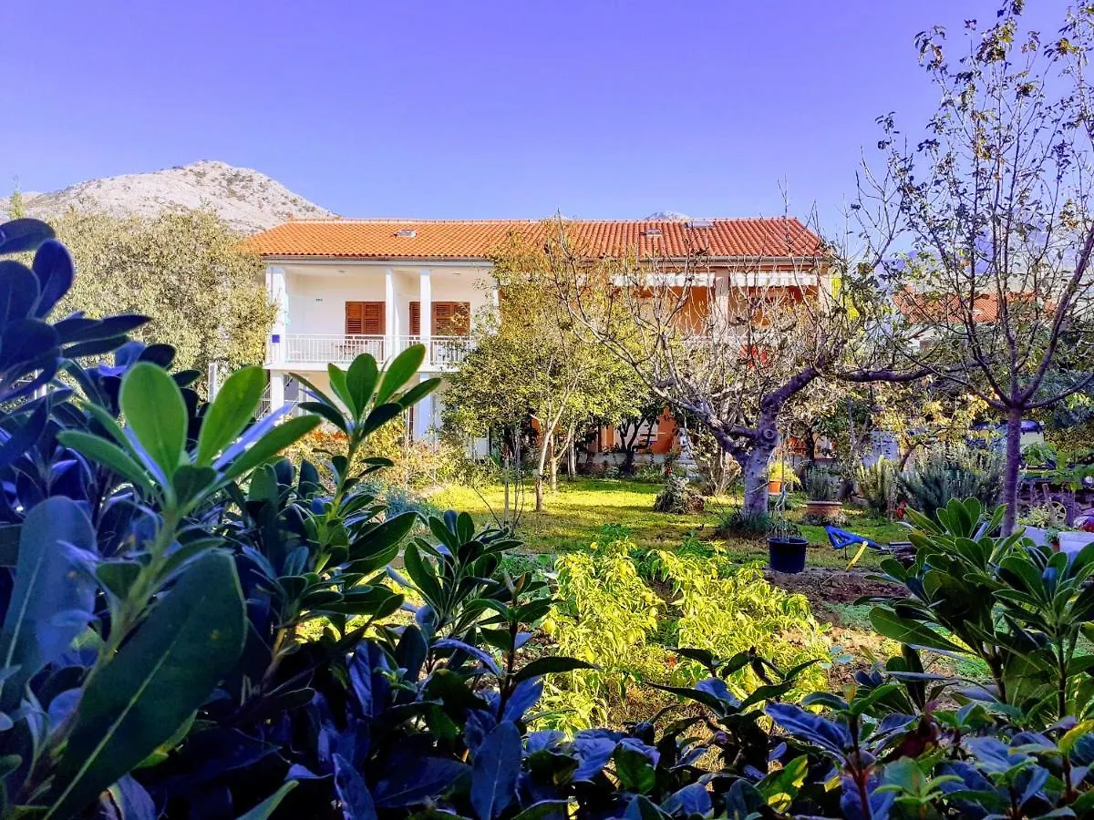 Apartments Lana Starigrad Paklenica Chorvatsko